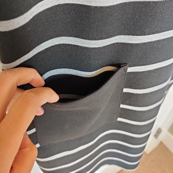 Gap striped black/gray stripe shirt dress with pockets, size S - Picture 3 of 5